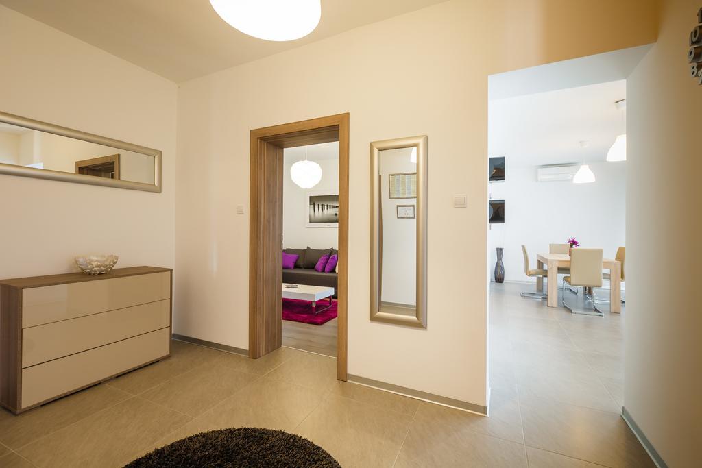Ivni Apartmani Novigrad Istria 客房 照片