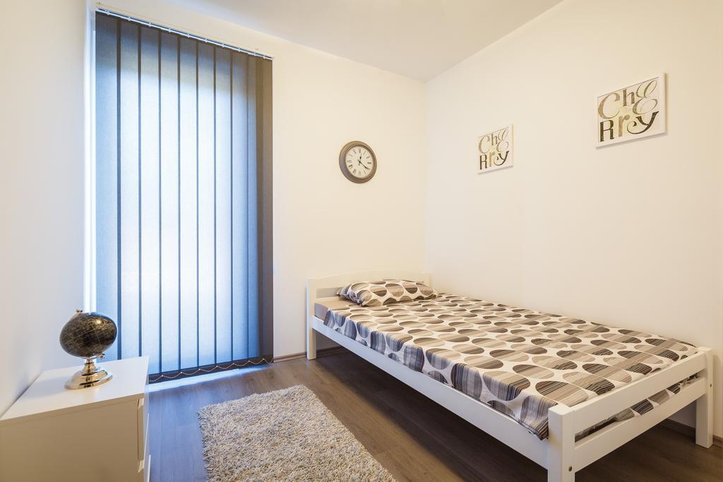 Ivni Apartmani Novigrad Istria 客房 照片